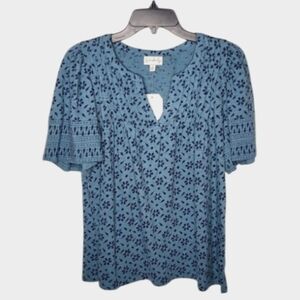 Wonderly Patterned Puff Sleeve Pintuck Top